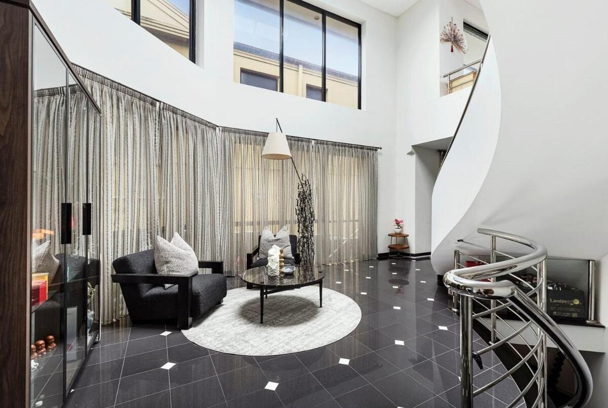 Villa Drummoyne Luxury 5br With Pool & River Views *