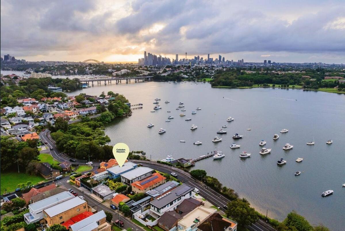 Drummoyne Luxury 5br With Pool & River Views Sydney