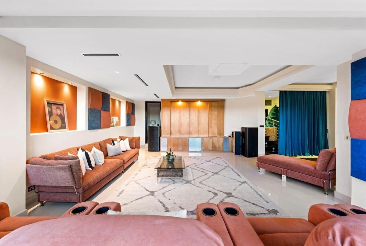 Drummoyne Luxury 5br With Pool & River Views