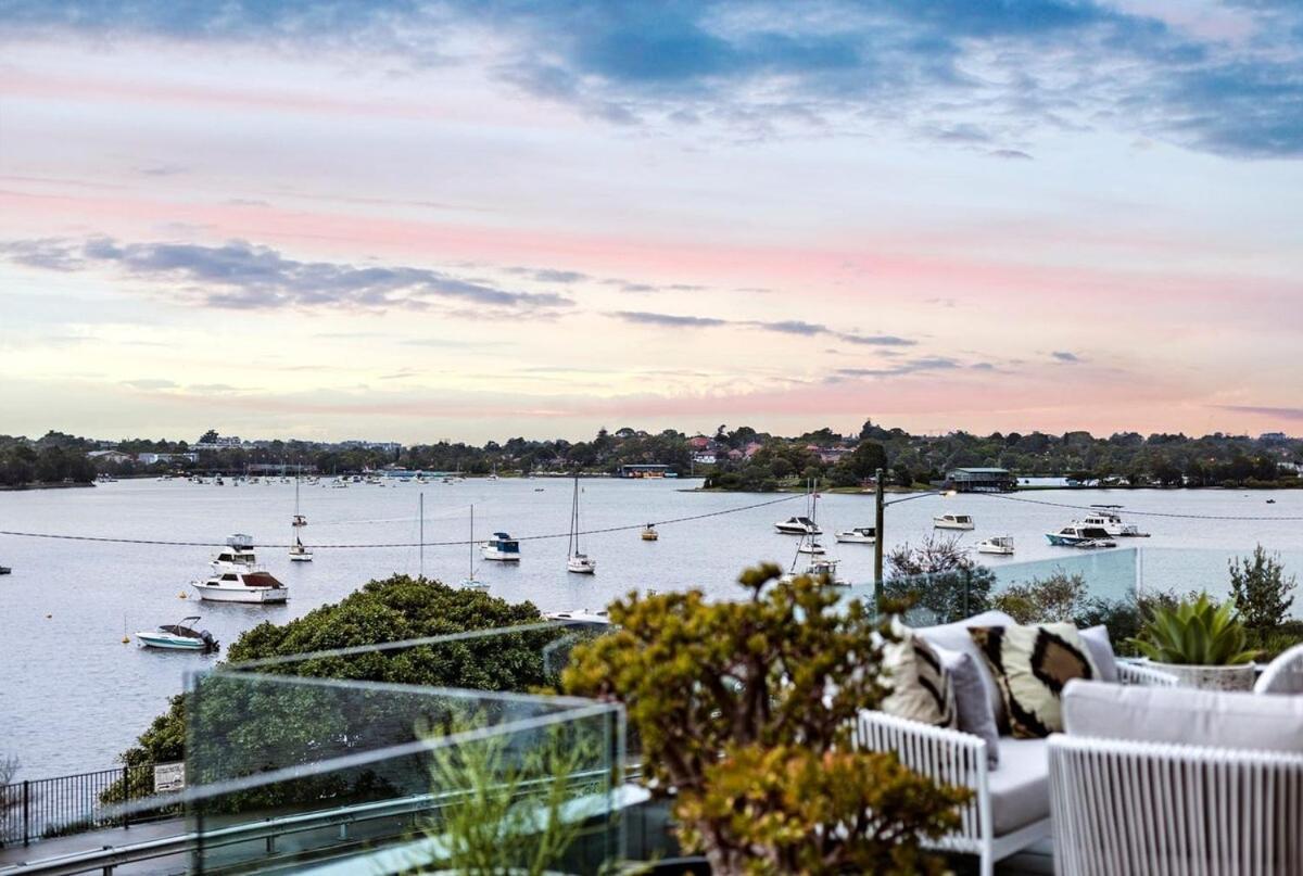 Drummoyne Luxury 5br With Pool & River Views Sydney