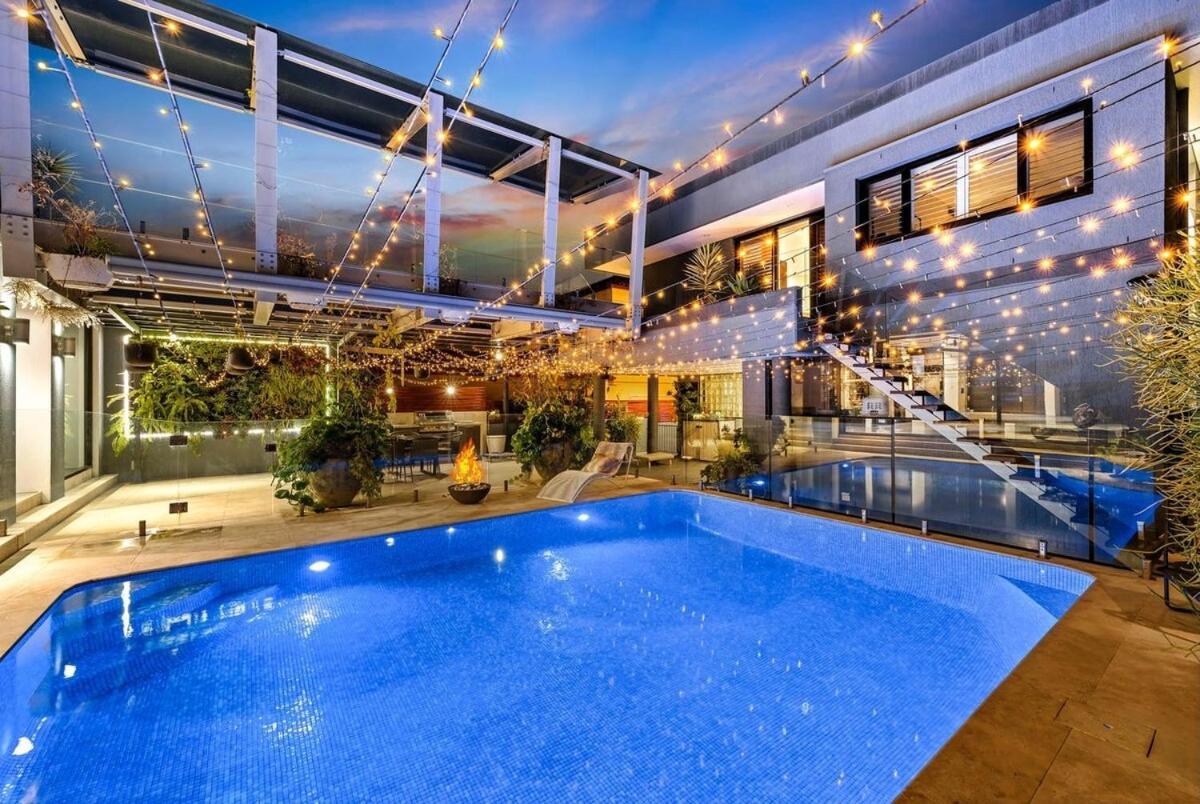 Drummoyne Luxury 5br With Pool & River Views Villa *