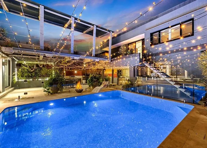Drummoyne Luxury 5Br With Pool & River Views